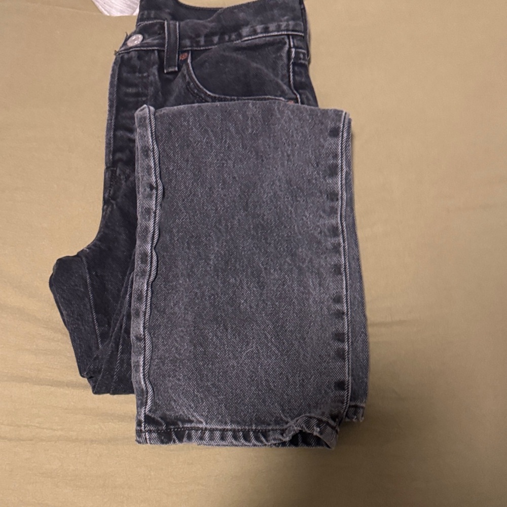 Levi's Black and Gray Straight Leg Jeans - Picture 6 of 6